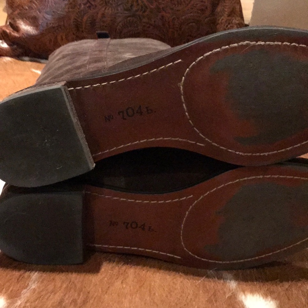 Boots - Picture 3 of 5